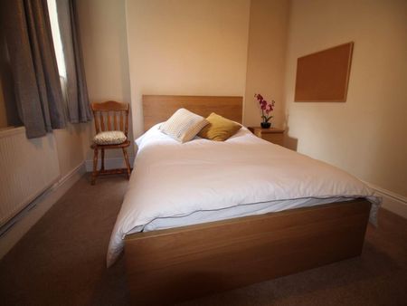 Apartment 1, 1 Sackville Terrace - Photo 4