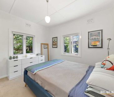 Charming Inner South Oasis with Private Outdoor Living - Photo 3