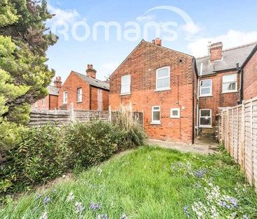 Elm Lodge Avenue, RG30 - Photo 1