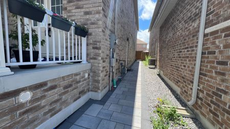 For Lease - 1008 Wrenwood Drive Unit# (2 Bdrm Unit), Oshawa, Ontario - Photo 3