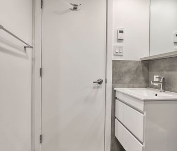 3460 Peel Street - Photo 6
