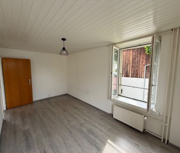 Rez de chaussée - Appartement pratique et abordable avec place de p... - Foto 3