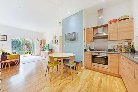 Dalston Lane, London, E8 2AB - Photo 5