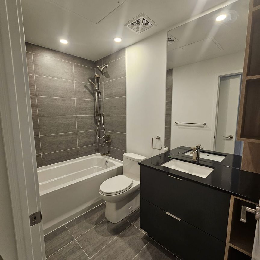 For Lease - 1 Fairview Road Unit# 420, Mississauga, Ontario - Photo 1