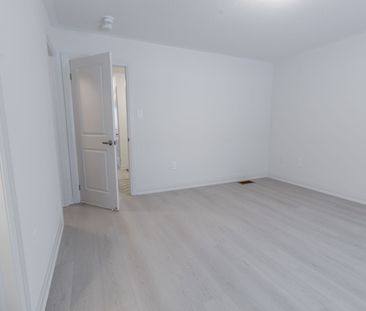 For Lease - 26 Stockholm Road, Barrie, Ontario - Photo 5