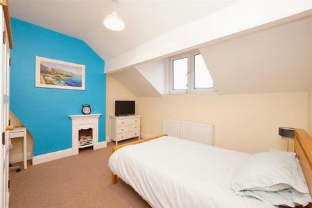 1 bedroom in a house share to rent - Photo 4