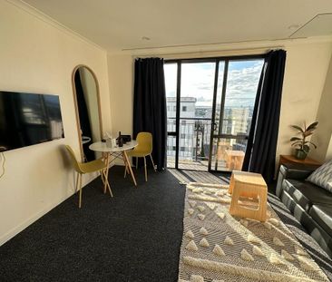 Queen Street Delight: Cozy 1 Bed, 1 Bath Apartment - Photo 6