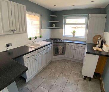 Foxhunter Drive, Oadby, Leicester, Leicestershire, LE2 - Photo 5