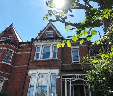 1 Bed Flat, Thurlow Park Rd, SE21 - Photo 2
