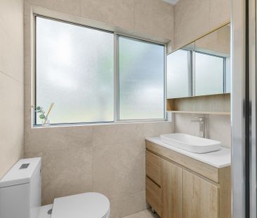 Spacious Family Home in a Prime Location - Photo 2