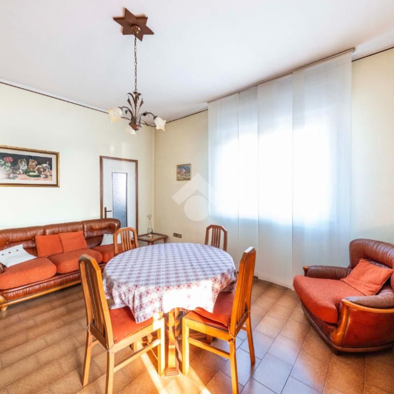 Porzione di bifamiliare in affitto - Photo 1