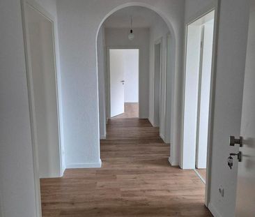 Neu Renovierte 4-Zimmer Wohnung OT Blumenau - Photo 1