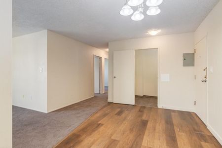 Classic Suite - 2 Bedroom - Photo 5