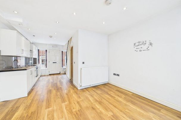 2 bedroom terraced house to rent - Photo 1