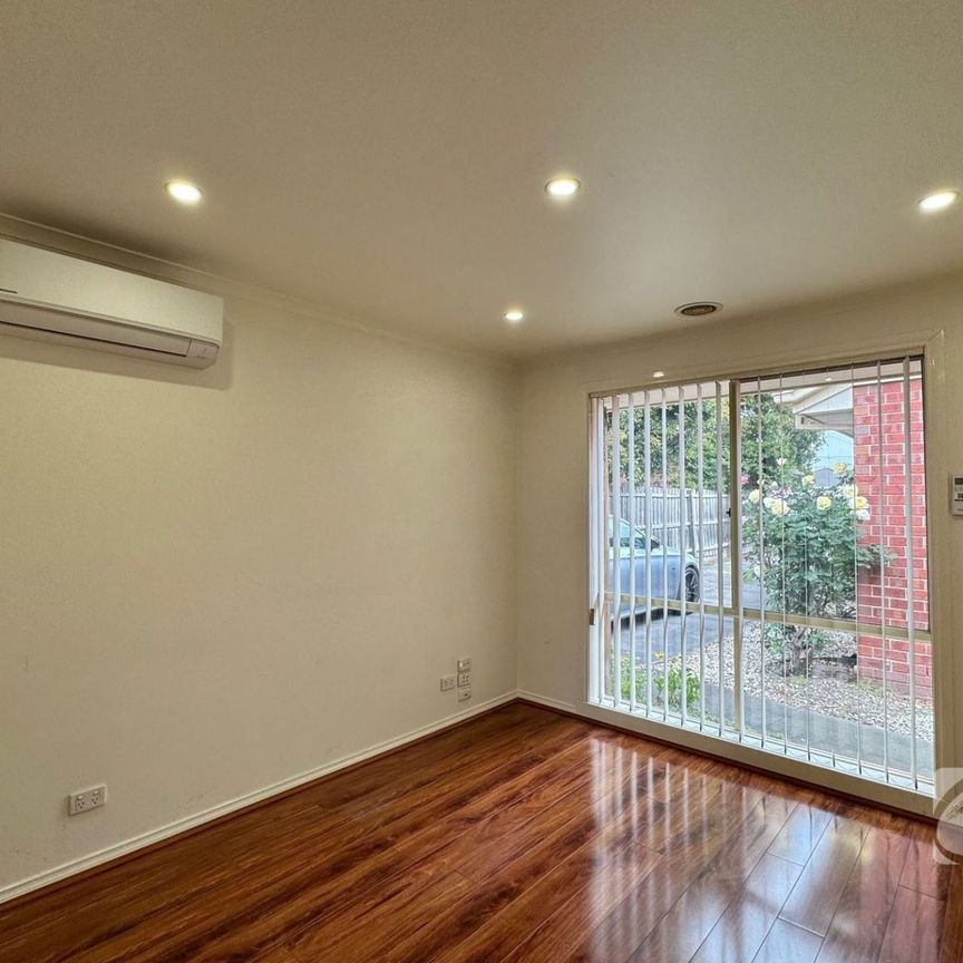 DESIRABLE LOCATION OF DANDENONG ! - Photo 1