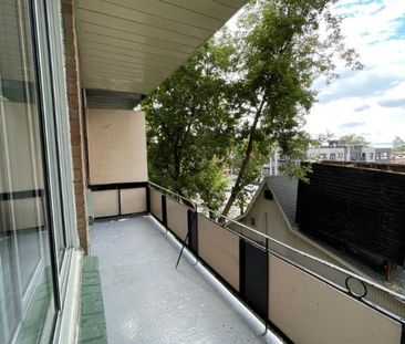 À louer 1300$ – 3 ½ au 2865 Place Darlington, Côte-des-Neiges - Photo 3