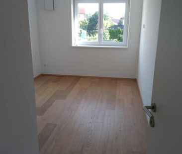 Barrierefreie 4 Zi-Wohnung mit großem Balkon und 2 Autostellplätzen - Foto 2