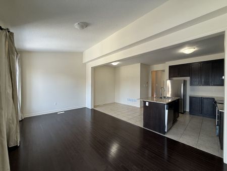 For Lease - 106 William Berczy Boulevard, Markham, Ontario - Photo 5