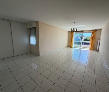 Location Appartement 3 pièces 82m² - Photo 1