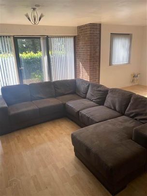 8 Balmoral Court, Finaghy, Belfast, BT9 7GR - Photo 1