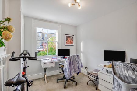 3 bedroom semi-detached house to rent - Photo 2