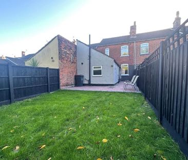 3 bedroom terraced house to rent - Photo 6