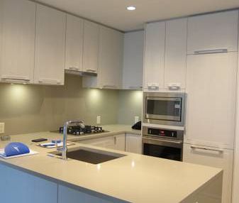 1 Bedroom w/parking & utilities-Cambie St -Vancouver- Oakridge/Langara - Photo 4