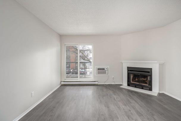 For Lease - 1450 Glen Abbey Gate Unit# 422, Oakville, Ontario - Photo 1