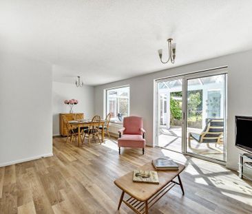 2 bedroom bungalow to rent - Photo 3