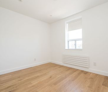 110 Oriole Parkway - Photo 5