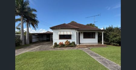 Enjoy Historic Charm - Photo 3