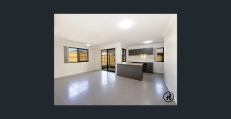 Modern & Convenient Living - Photo 3