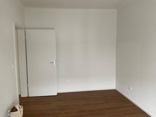 Quadratisch - Praktisch - Einfach Gut! 4-Zimmer-Whg. OHNE Balkon! - Foto 1