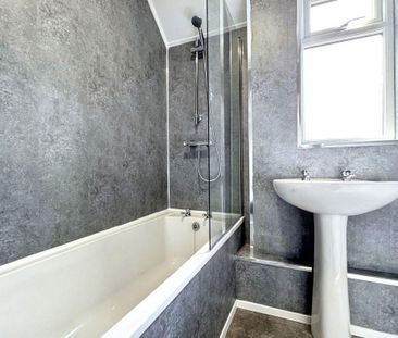 2 bed ground floor flat to rent in NE31 - Photo 1