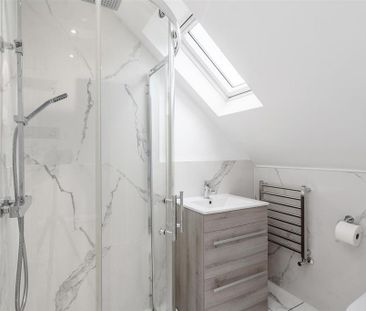 5 bedroom semi-detached house to rent - Photo 4