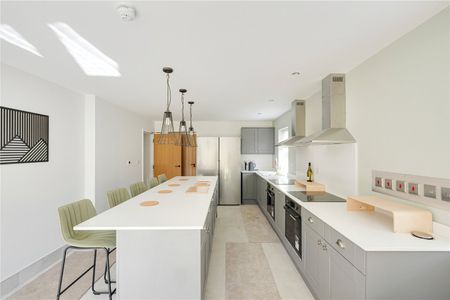 Southmead Road, Filton - Photo 4