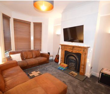 6 Bed - 39 Delph Mount, Woodhouse, Leeds - LS6 2HS - Student - Photo 1