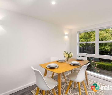 Stunning, Renovated, Three Bedroom Home - Photo 2