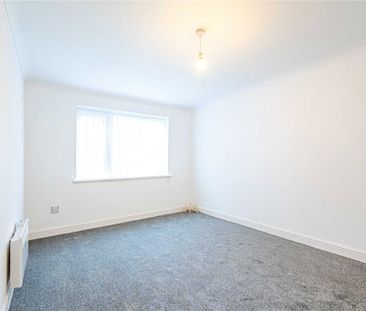 2 bed Flat for rent - Photo 1