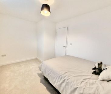 2 bedroom semi-detached house to rent - Photo 3