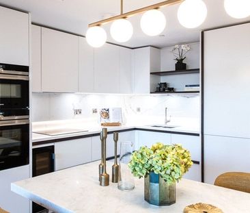 Edgware Road, London - Photo 1