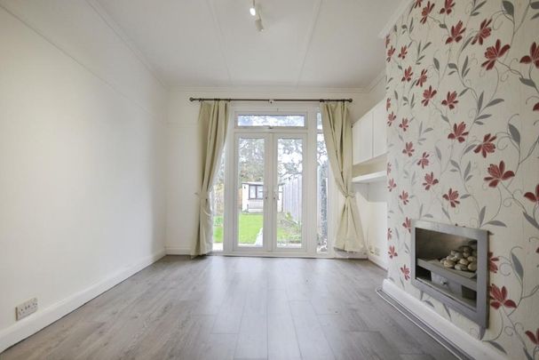 3 bedroom terraced house to rent - Photo 1