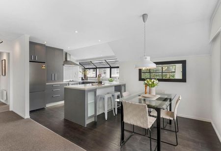 Beachside Home - Photo 2