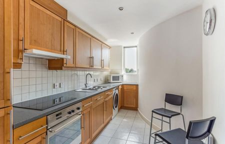 Room in a Shared Flat, Manchester Road, E14 - Photo 5