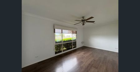 CHARM, CHARACTER, AND LOCATION... - Photo 2