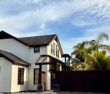 Spacious 4-bed well-presented family home - Photo 5