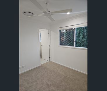 AVAILABLE 17/04/26 - SPACIOUS 3 BED 2 BATH FULLY DUCTED AIRCON - Photo 3