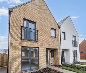 3 bedroom semi-detached house to rent - Photo 4