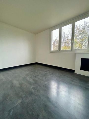 Location Appartement 3 pièces 80m² ROUEN 76000 - Photo 3