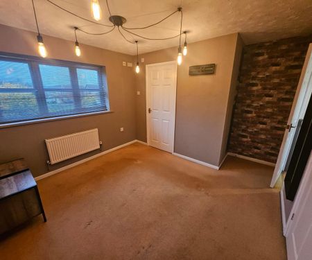 3 bedroom detached house to rent - Photo 5